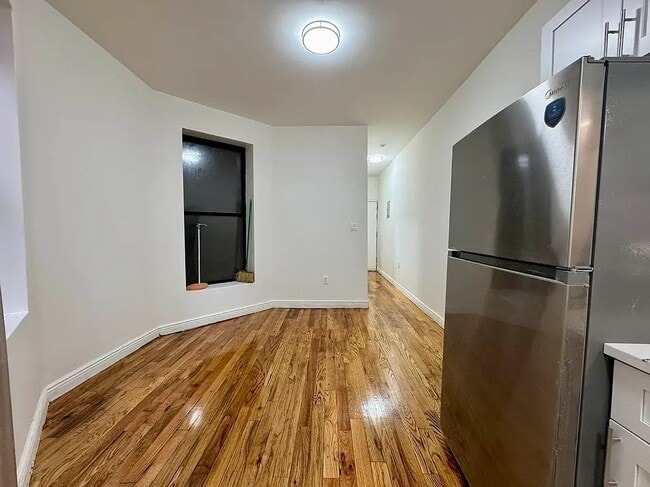 Building Photo - 132 W 129th St