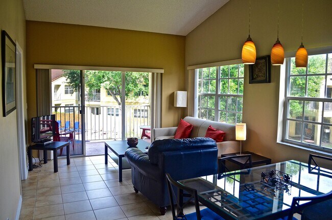 Building Photo - 10280 Courtside Ln