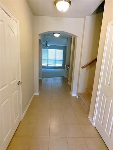 Building Photo - 2613 Navasota Dr