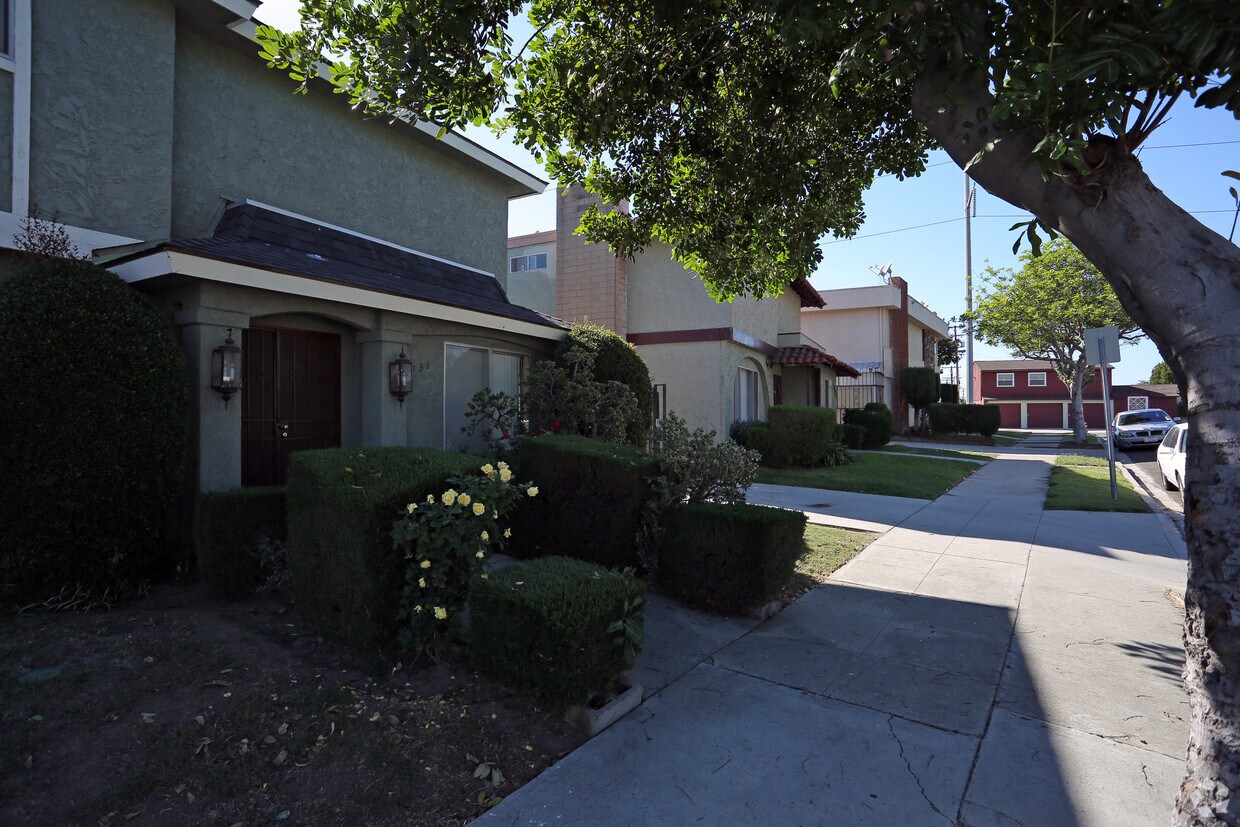 Foto del edificio - 136 W Hillsdale St