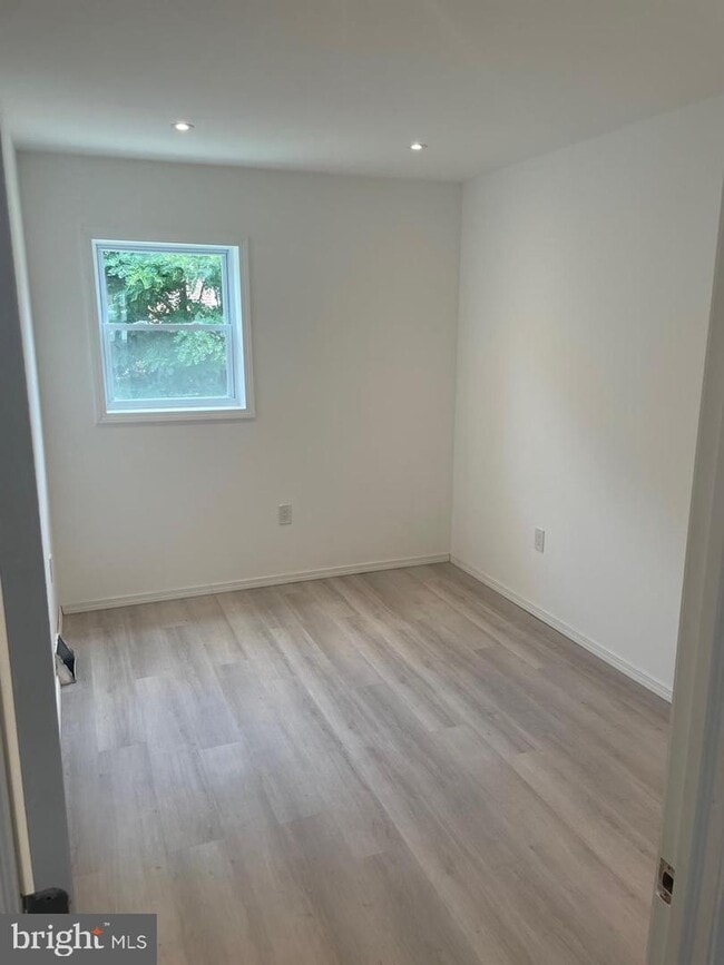 Building Photo - 4023 Lyman Dr