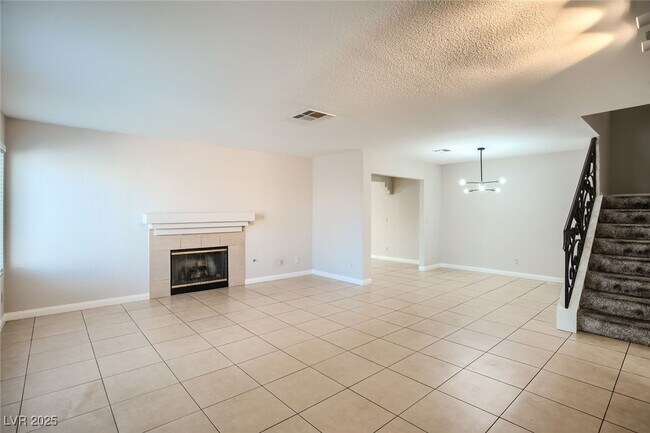 Foto del edificio - 7705 Wolf Creek Rd