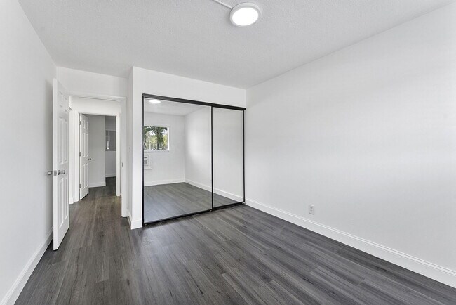 Foto del edificio - 510 Lake Shore Dr