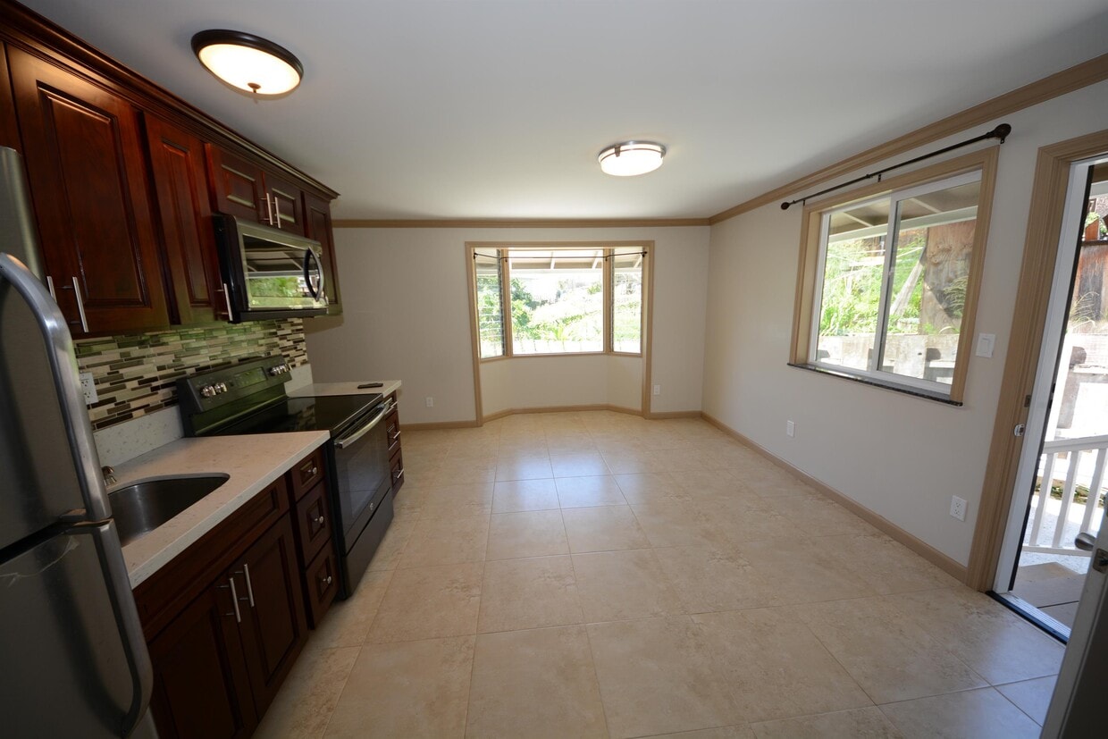 2011 Aupuni St Unit Back 2, Honolulu, HI 96817 Apartment for Rent in