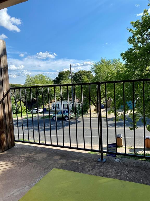 Building Photo - 3503 Dolphin Dr