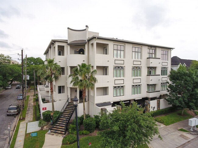 Foto del edificio - 2701 Helena St