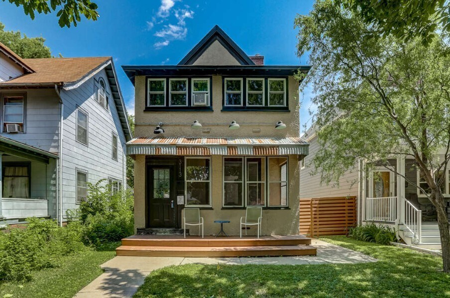 Primary Photo - 3113 Harriet Ave