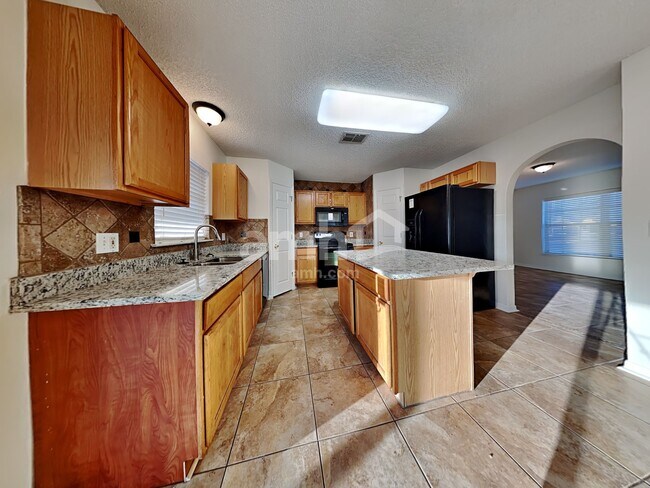 Building Photo - 7147 High Bluff Road