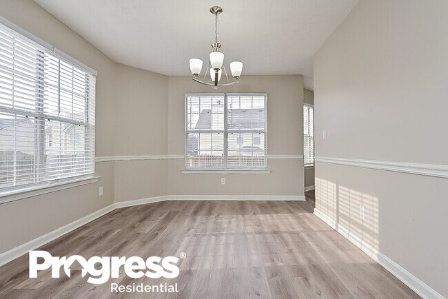 Foto del edificio - 725 Compton Ln