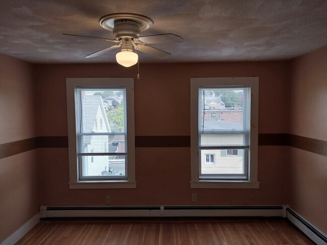 Foto del edificio - 7 Hillside Ave