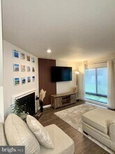 Building Photo - 18616 Pier Point Pl