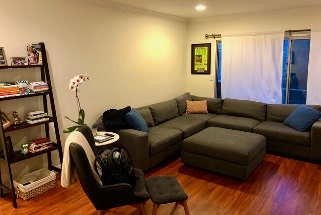 Foto del edificio - 423 Pier Ave