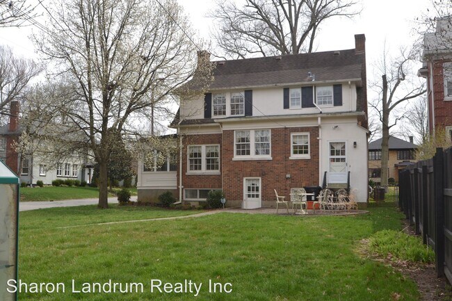 Building Photo - 3 br, 4 bath House - 2145 Woodford Place