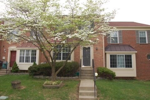 Building Photo - 8212 Londonderry Ct
