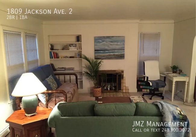 Building Photo - A CHARMING WELL MAINTEAINED, BRICK MULTI-F...