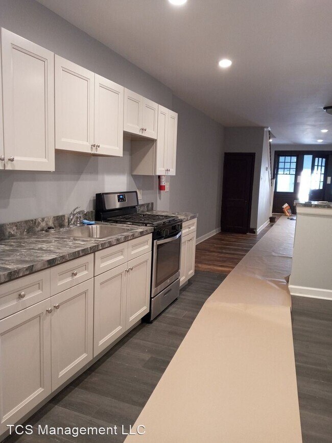 Foto del edificio - 3 br, 1 bath House - 5822 Hadfield Street