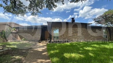 Building Photo - 3701 Leathertop Dr
