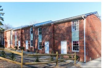 Building Photo - 292 Hamilton Dr NE
