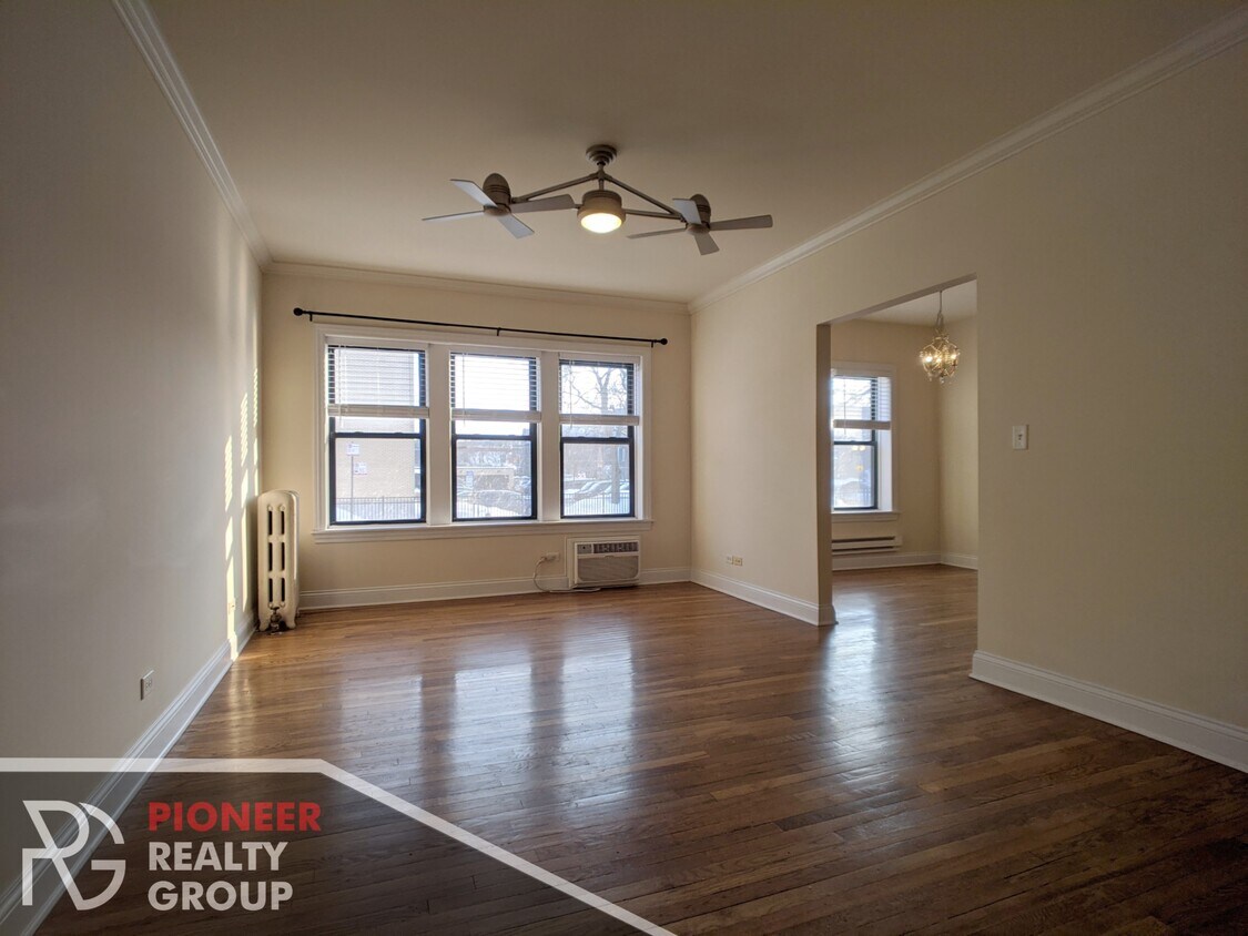 Foto principal - 736 W Addison St