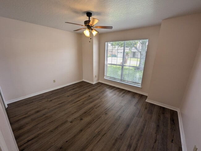 Building Photo - 509 Rush Park Cir
