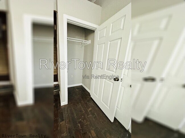 Building Photo - 7530 Dogwood Ln