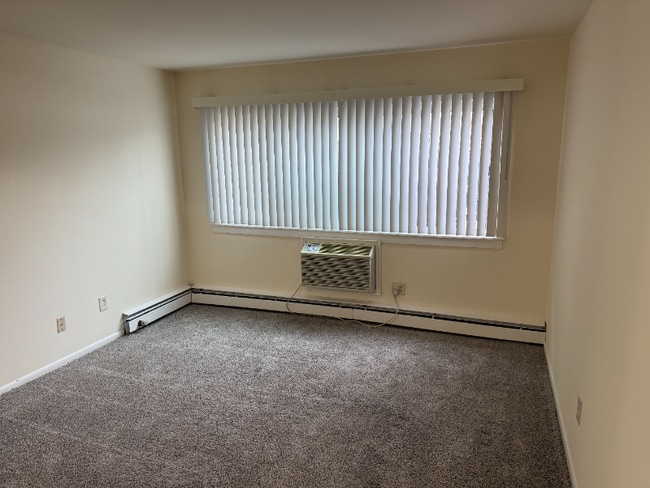 Building Photo - 6213 South 13th Street