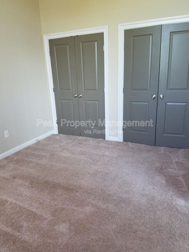 Building Photo - 1201 W City Point Rd