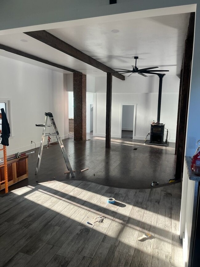 Building Photo - 4209 Carnes Rd
