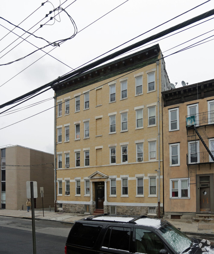 Building Photo - Regency Apartments