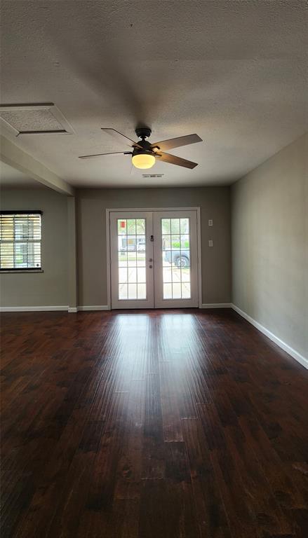 Building Photo - 6530 Westview Dr
