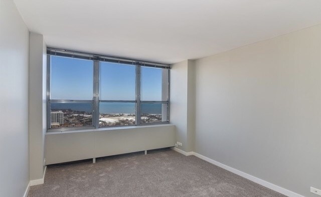 Foto del edificio - 655 W Irving Park Rd