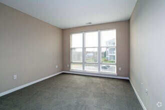 2BR, 2BA - 1,076SF - 1st Bedroom - Haddon Point Pennsauken