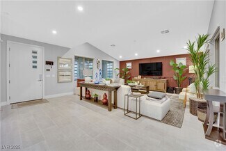 Building Photo - 2518 Veronella St