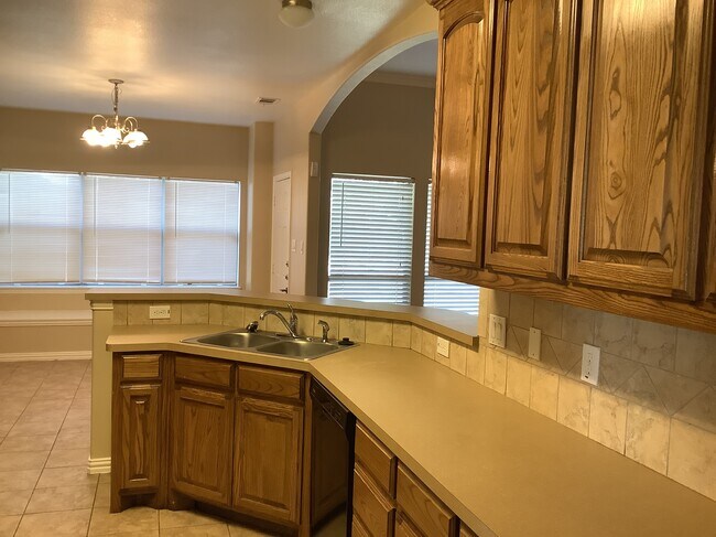 Foto del edificio - 515 Cool Meadow Ct