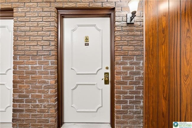 Foto del edificio - 1575 Creekside Rd