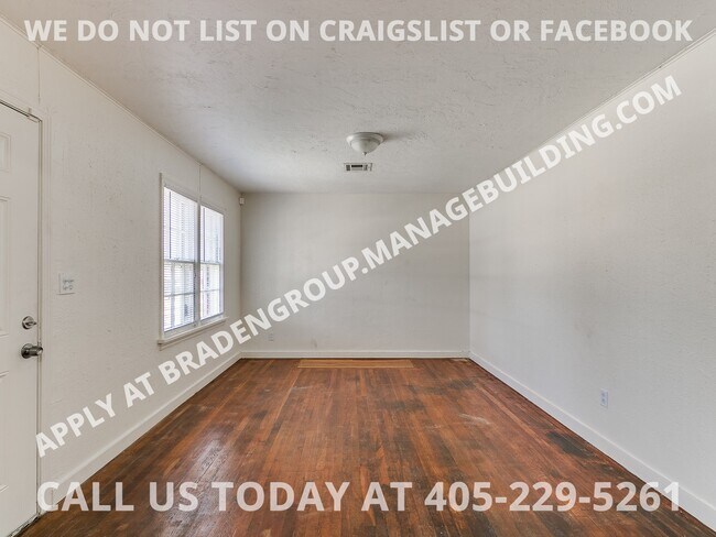 Foto del edificio - 2216 NE 19th St