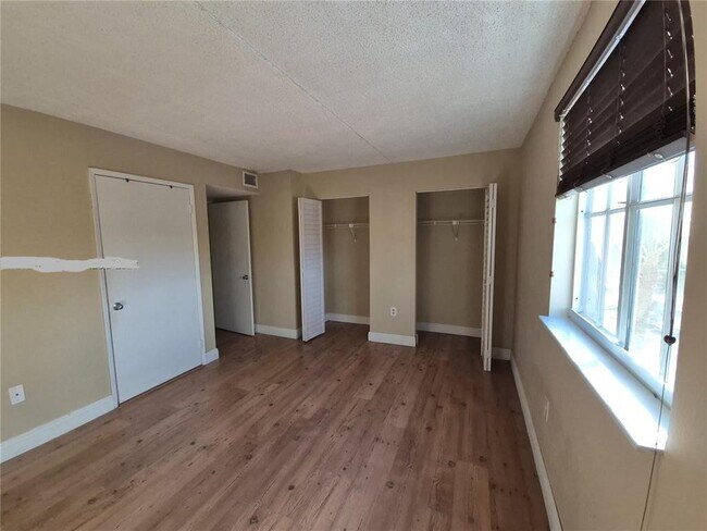 Foto del edificio - 6045 NW 186th St