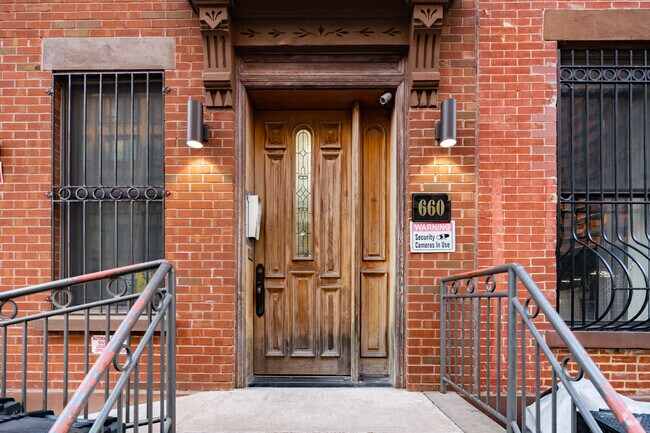 Foto del edificio - 660 Dean St