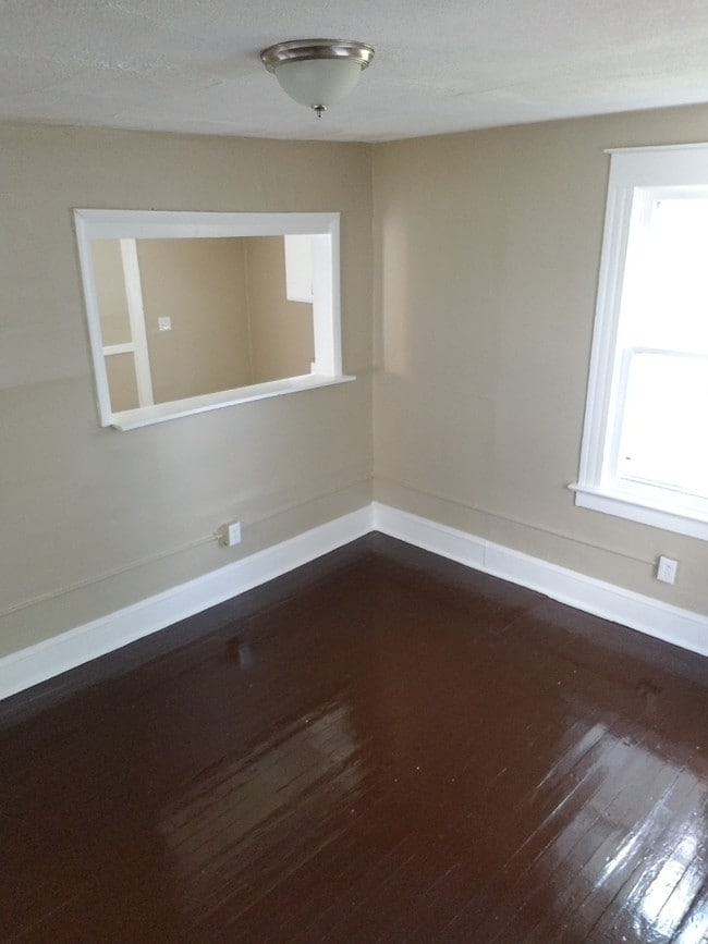 Building Photo - 177 Roycroft Drive