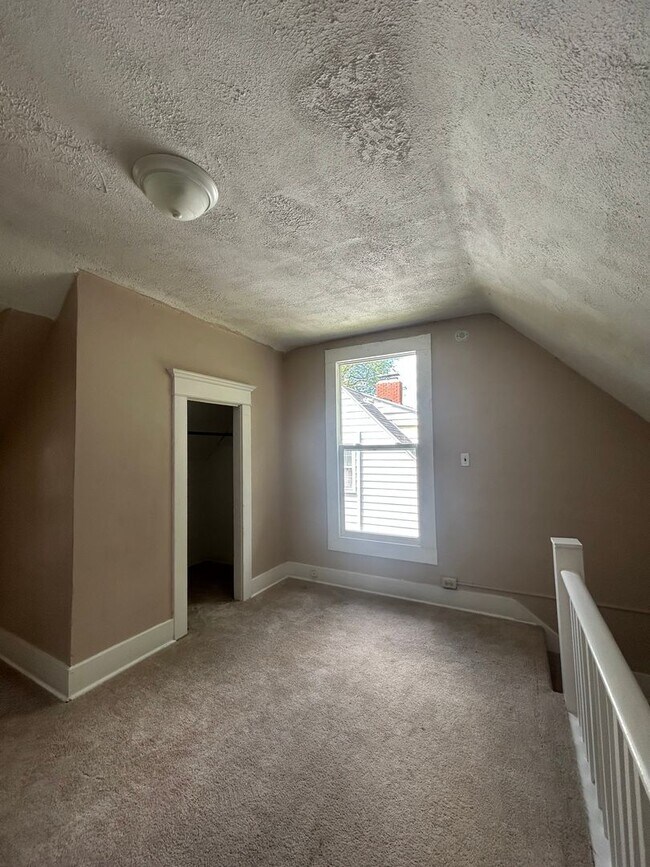 Foto del edificio - 1406 W Main St