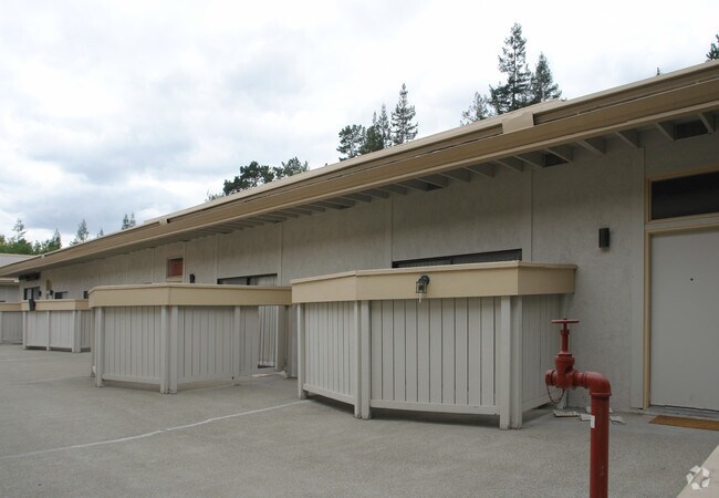 Foto del edificio - 680 Moraga Rd