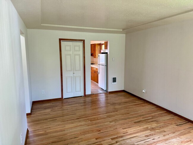 Building Photo - Arbor Lodge Mid Century Mod