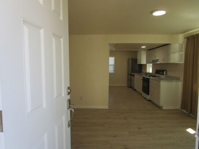 Foto del edificio - 4768-29L Sandmound Blvd