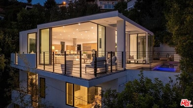 Building Photo - 1516 Forest Knoll Dr Building Photo - 1516 Forest Knoll Dr