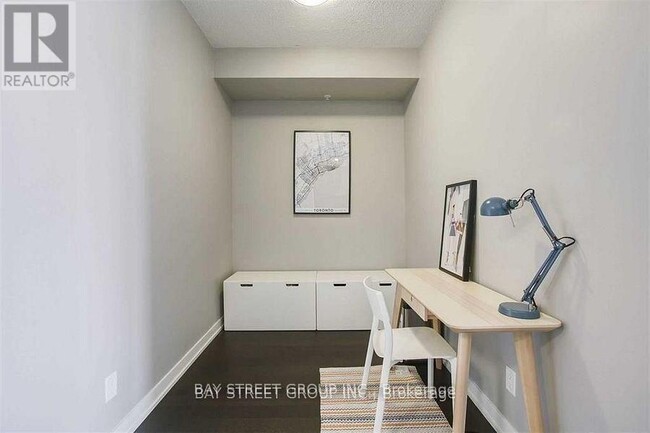 Photo du bâtiment - 120 Bayview Ave