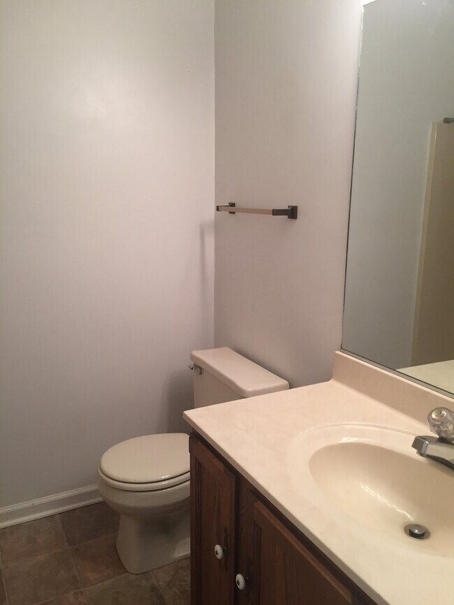 Foto del edificio - 728 Kennesaw Ct