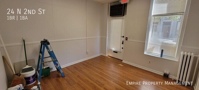 Foto del edificio - 1st Floor: 1 Bedroom / 1 Bathroom Apartmen...