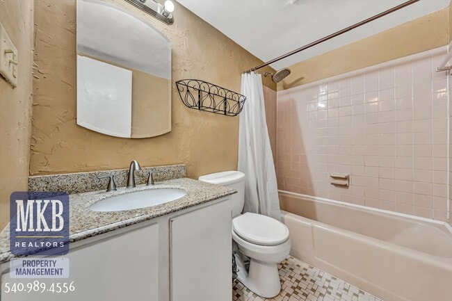 Building Photo - 5260 Crossbow Cir