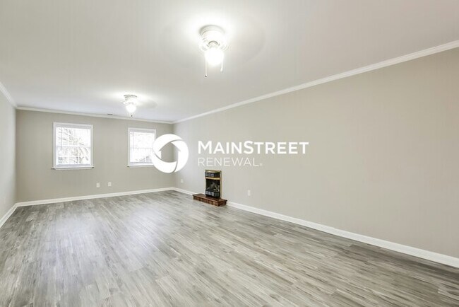 Foto del edificio - 3 Bedroom Pet-Friendly Home in Winston-Salem, NC with Main Street Renewal