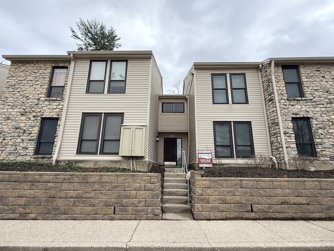 Photo - 7280 E Galbraith Rd (Cincinnati, OH) Townhome